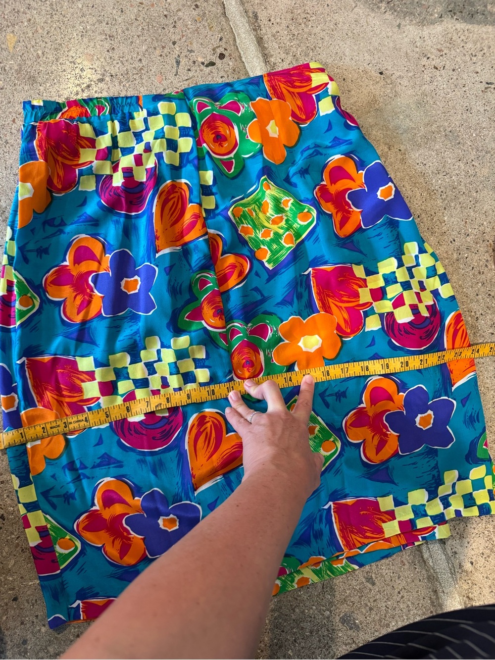 Vintage 80s / 90s SK & Company 100% Silk 2 Piece Skirt and Shirt Set - Picture 9 of 10
